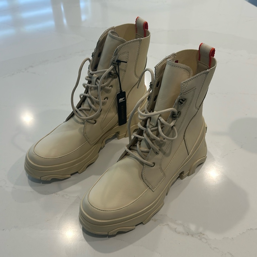 Sorel Waterproof Boots 10 Brex Laceup Bootie